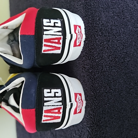 NWOT VANS COLOR BLOCK SNEAKERS - Picture 3 of 9